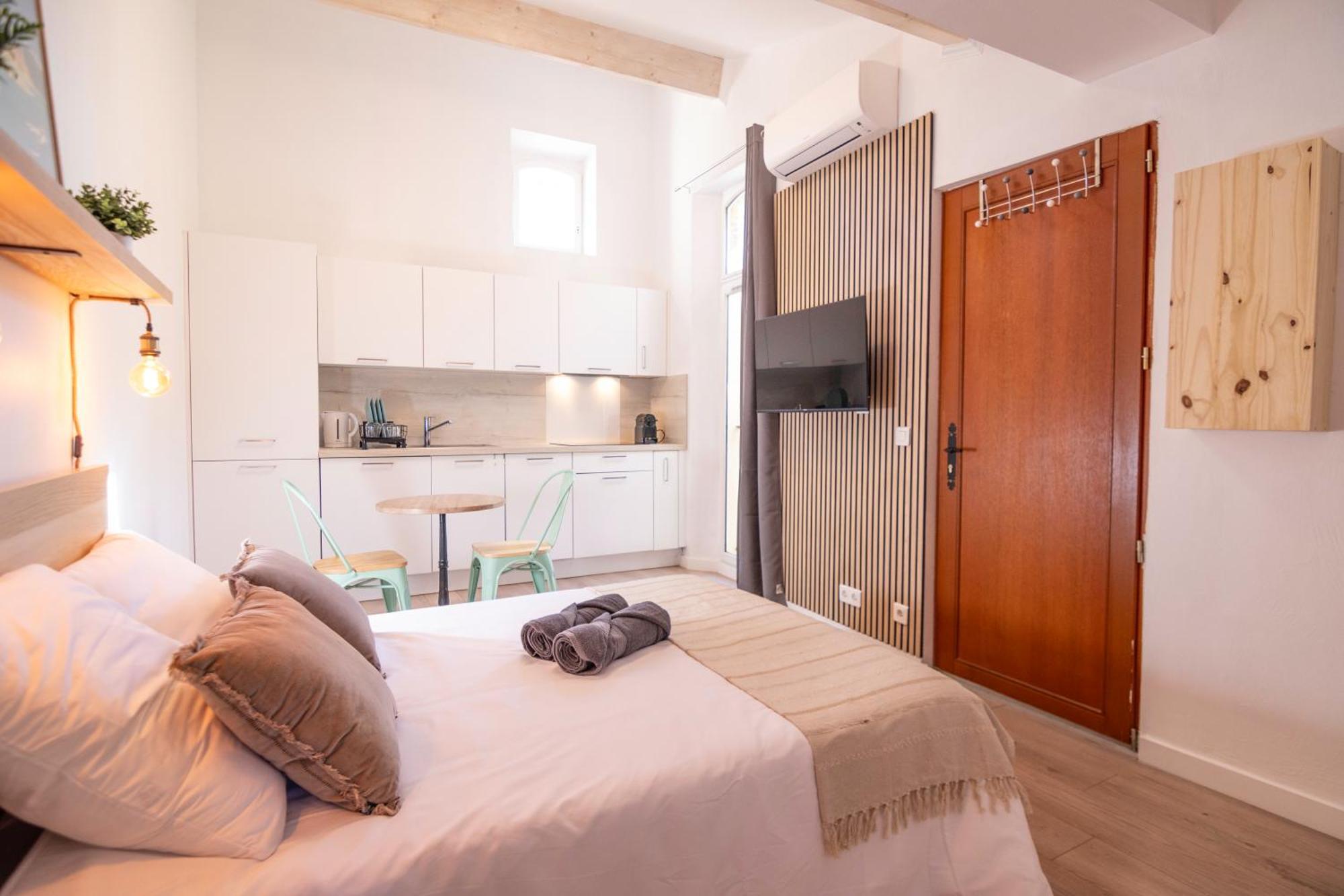 Studio Vieil Antibes Proche Mer Exterior photo